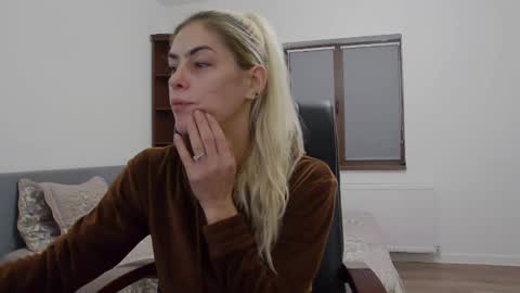 blonde4pasion online show from 12.10.24