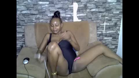 blonde_creamy online show from 05.31.26