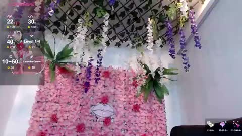 Snapshot of blonde_squirt_ chatting on 03.03.25 blonde_squirt_ online show from 03.03.25