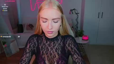 Nessa online show from 07.24.26