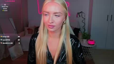 Nessa online show from 08.06.26