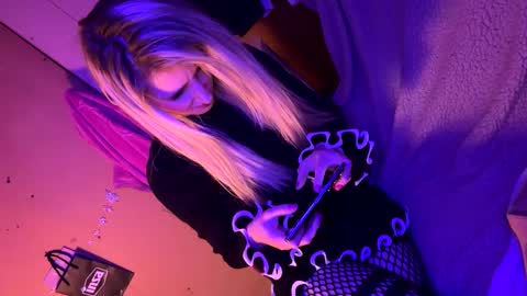 Gia  online show from 03.12.25