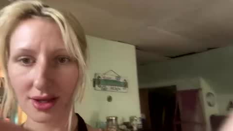 Gia  online show from 09.16.25