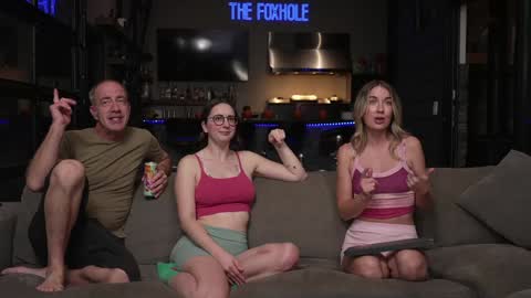 Snapshot of blondefoxsilverfox chatting on 11.16.25 blondefoxsilverfox online show from 11.16.25