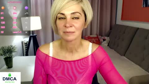 Snapshot of blondemommy_77 chatting on 07.19.26 Lola online show from 07.19.26