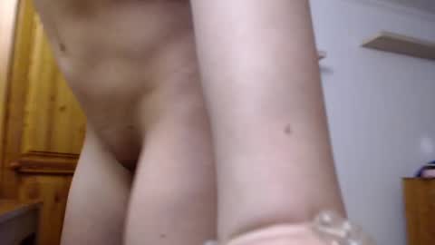 Snapshot of blondyelena chatting on 01.29.25 blondyelena online show from 01.29.25