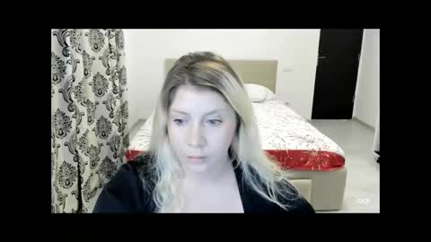 blondysarah online show from 02.21.26
