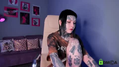 Snapshot of blood__mary chatting on 05.03.26 Mary online show from 05.03.26