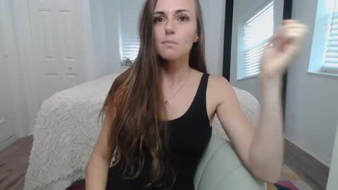 Sarah Zee online show from 12.09.24