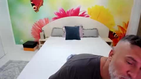 Nico online show from 11.18.25