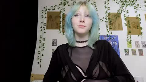 Snapshot of blue_colada chatting on 09.29.25 Call me Mary online show from 09.29.25