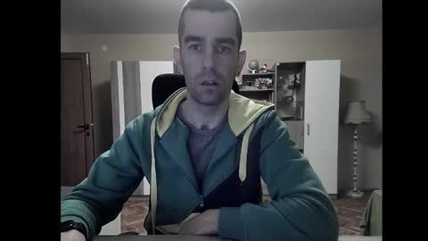 Snapshot of blue_eyed_wolf chatting on 12.30.24 Runaway online show from 12.30.24