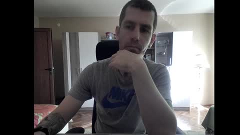 Snapshot of blue_eyed_wolf chatting on 01.17.25 Runaway online show from 01.17.25