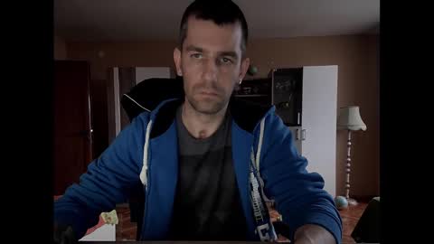 Snapshot of blue_eyed_wolf chatting on 02.09.25 Runaway online show from 02.09.25