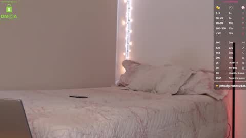 Blue online show from 10.03.25