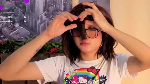 Snapshot of blue_sixx chatting on 11.12.25 blue_sixx online show from 11.12.25