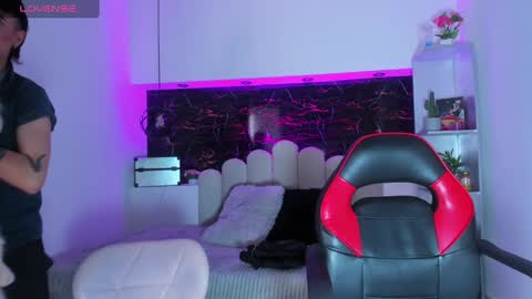            online show from 02.28.25