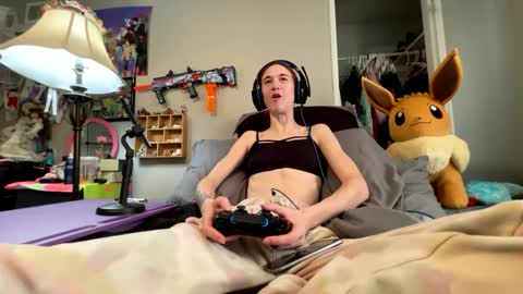 Snapshot of bluebloodednorsewitch chatting on 01.20.25 bluebloodednorsewitch online show from 01.20.25