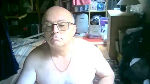 Snapshot of bluebox65 chatting on 09.13.25 bluebox65 online show from 09.13.25