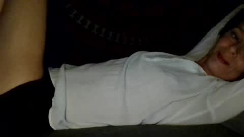 Snapshot of blueeyedlie chatting on 02.01.25 Blueeyedlie online show from 02.01.25