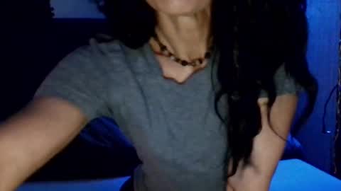 Snapshot of blueeyedlie chatting on 03.12.25 Blueeyedlie online show from 03.12.25