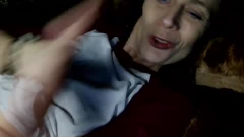 Snapshot of blueeyedlie chatting on 02.18.26 Blueeyedlie online show from 02.18.26