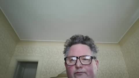 Snapshot of bluemoose70 chatting on 02.05.25 bluemoose70 online show from 02.05.25