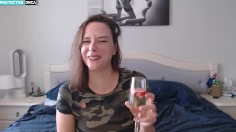 Snapshot of bluexstacey chatting on 04.25.26 Stacey online show from 04.25.26