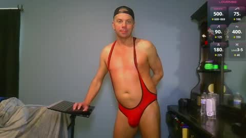 Snapshot of blueyes_hung1 chatting on 04.30.26 Fun Boi online show from 04.30.26
