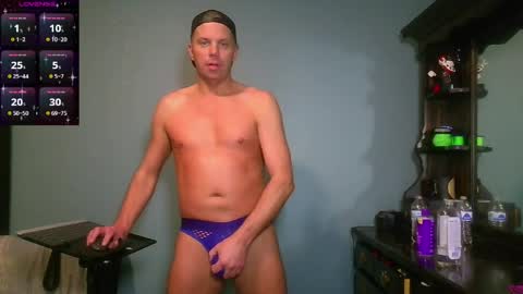 Snapshot of blueyes_hung1 chatting on 05.03.26 Fun Boi online show from 05.03.26