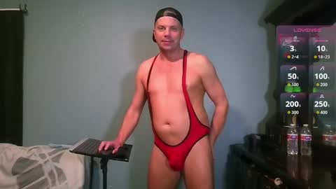 Snapshot of blueyes_hung1 chatting on 05.25.26 Fun Boi online show from 05.25.26