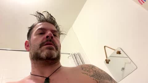 Snapshot of blueylouie8383 chatting on 01.08.25 Blueyloey online show from 01.08.25