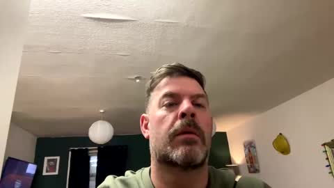 Snapshot of blueylouie8383 chatting on 02.19.25 Blueyloey online show from 02.19.25