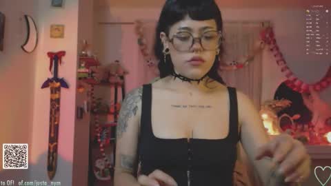 Snapshot of blushing_nymph chatting on 12.01.25 Im Nym Justa nymph on twitter and IG online show from 12.01.25