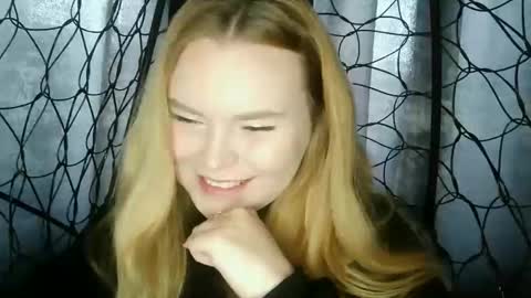 blushing_star online show from 09.14.25