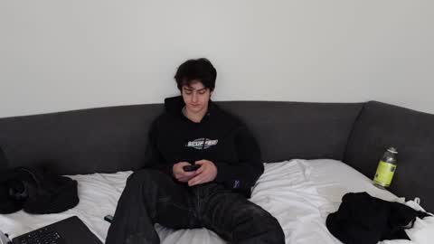 Snapshot of bluskyzz chatting on 02.16.25 BluSky online show from 02.16.25