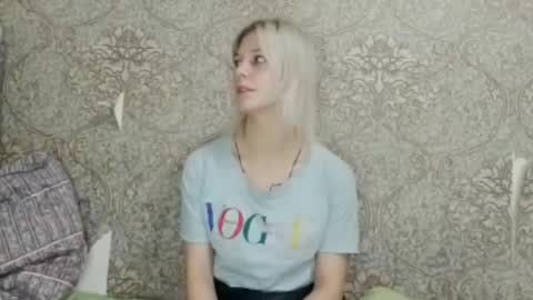 Snapshot of blythemotamedi chatting on 12.18.25 Alisa online show from 12.18.25