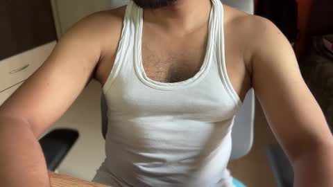 Snapshot of bmporn87 chatting on 04.27.26 Horny Ben online show from 04.27.26