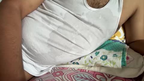Snapshot of bmporn87 chatting on 05.19.26 Horny Ben online show from 05.19.26