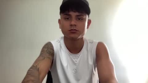 Bob  INDEPENDENT MODEL online show from 02.22.25