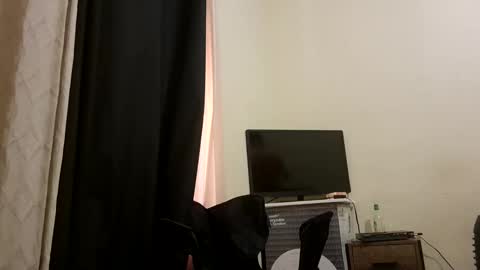 Snapshot of bobby_00x00 chatting on 02.26.26 bobby_00x00 online show from 02.26.26