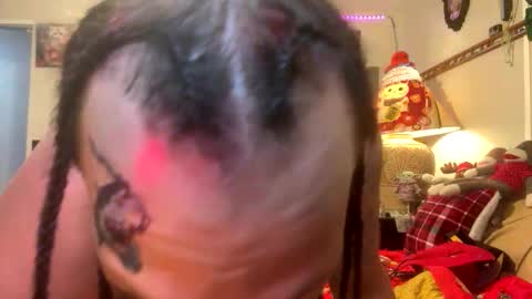 Snapshot of bobbyq2969 chatting on 11.19.25 bobbyq2969 online show from 11.19.25