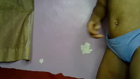 Snapshot of body_desire1 chatting on 12.14.25 body_desire1 online show from 12.14.25