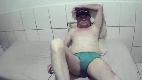 Snapshot of bolado23 chatting on 09.15.25 Cesar Augusto Pierdona online show from 09.15.25