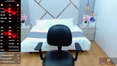 Paris online show from 01.15.25