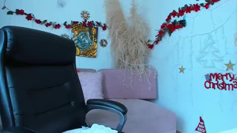  Salma Independent Model online show from 12.12.24