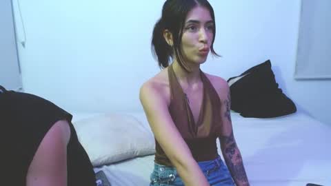 Snapshot of bomblovers55 chatting on 11.10.25 bomblovers55 online show from 11.10.25