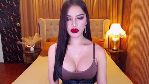 bombshellanita online show from 10.10.25