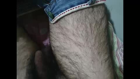 Snapshot of bomvemcam chatting on 05.08.26 Im Bom - Tip if You Liked my Hairy Body - Private Show is Open - Read more about me in the bio below online show from 05.08.26