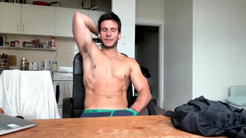 Snapshot of bondi333 chatting on 02.20.25 Bondi online show from 02.20.25